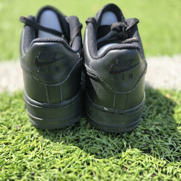 Nike Air Force 1 Lows '07 - Quadruple Black - Youth 6 - Picture 3 of 6